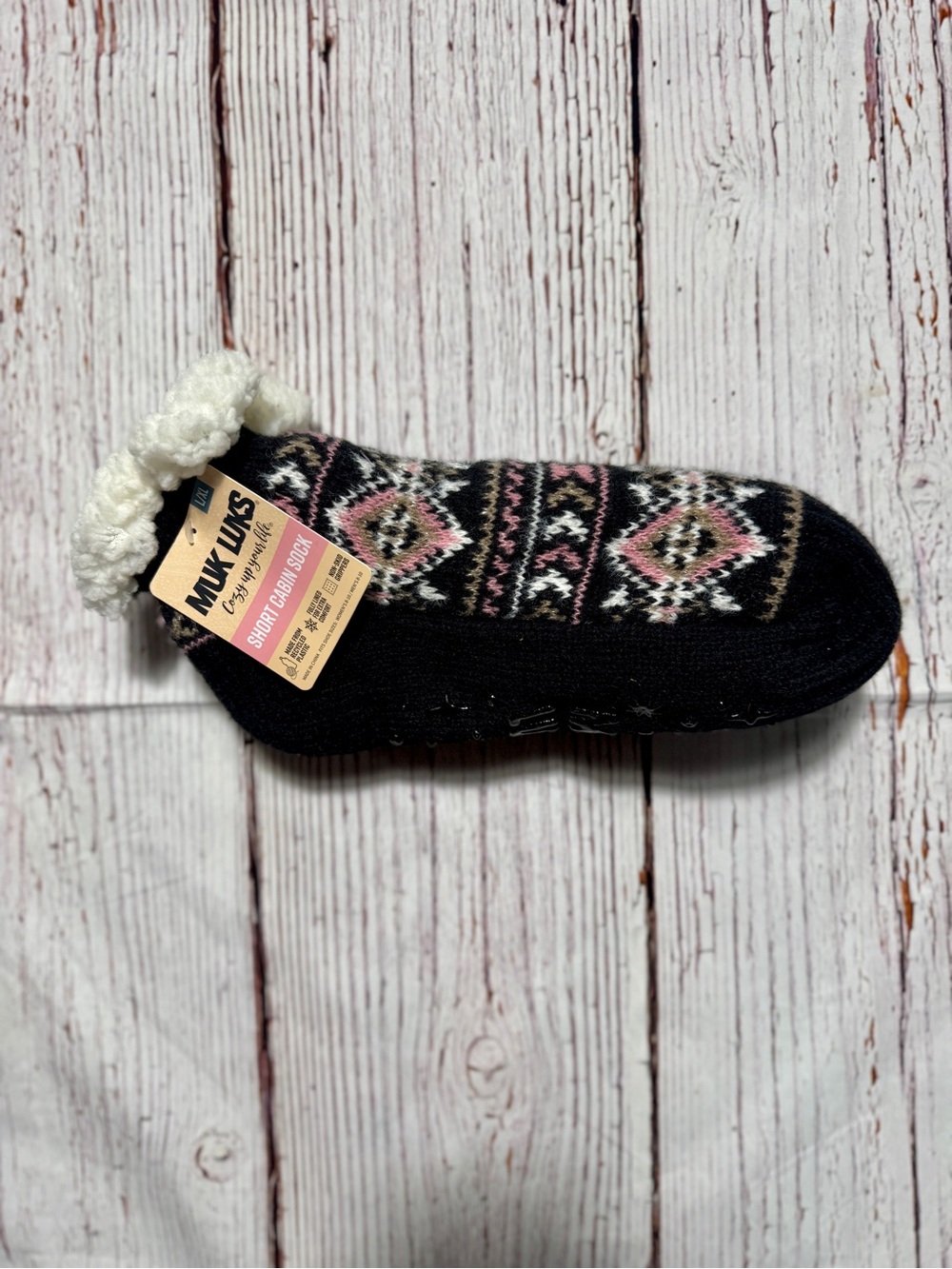 MUK LUKS Cabin Sock Short Black Cabin Slippers Pink & Cream Fair Isle